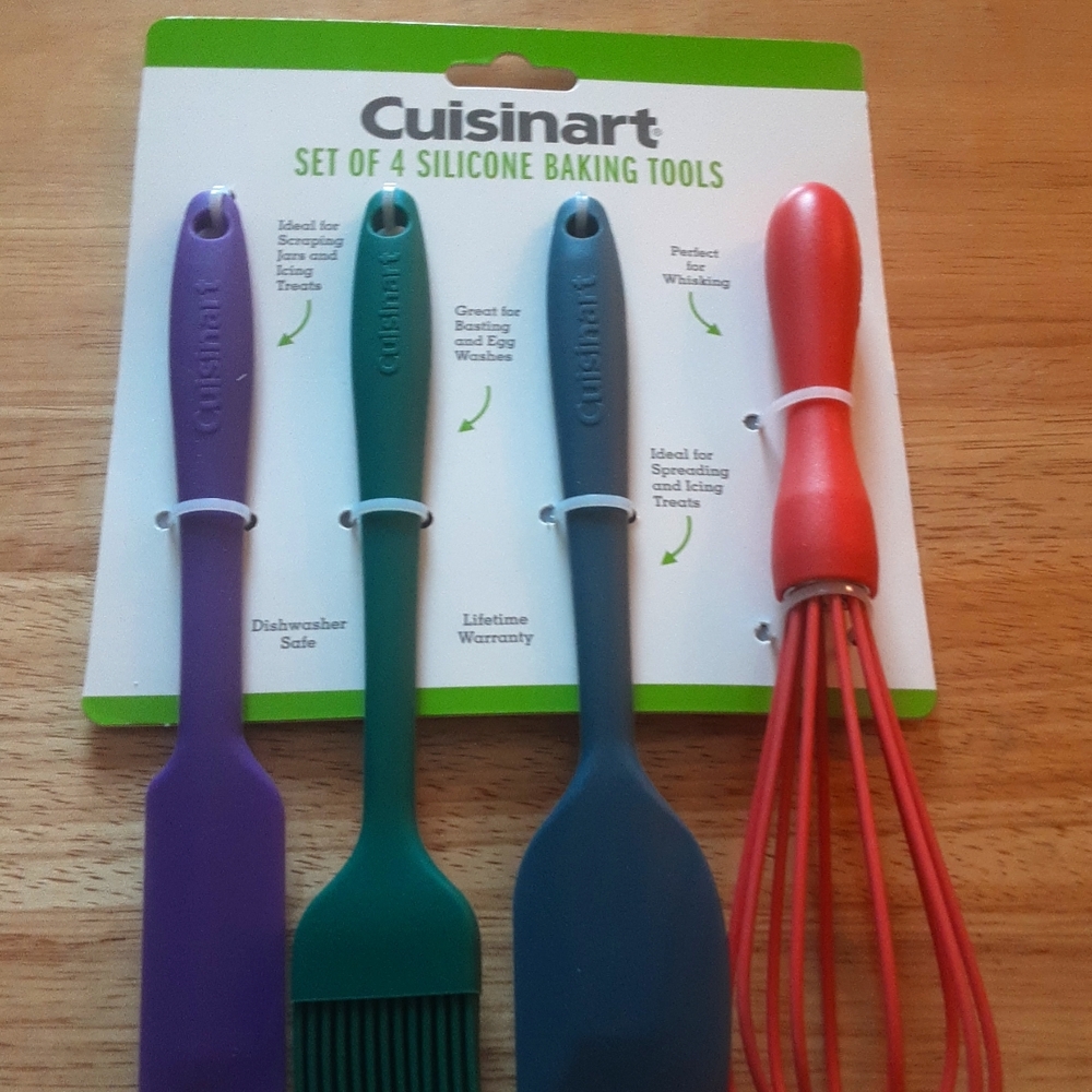 Cuisinart,  Set of 4 silicone baking Tools.